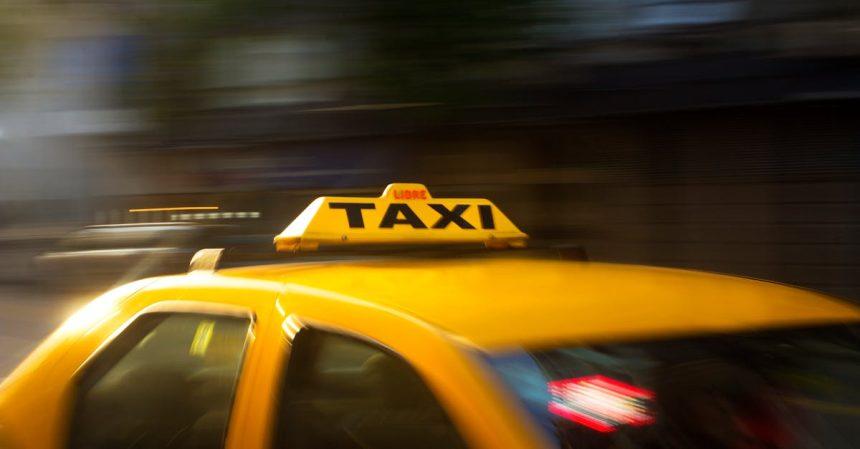 découvrez les arnaques liées aux taxis : comment les reconnaître, les éviter et protéger votre argent lors de vos déplacements. informez-vous pour rester en sécurité et voyager sereinement !