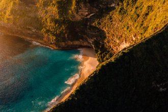 découvrez 'hidden paradise', un refuge secret où la nature sauvage se marie à la sérénité. plongez dans un monde de paysages enchanteurs, de plages isolées et d'une faune exceptionnelle. un voyage inoubliable vous attend!