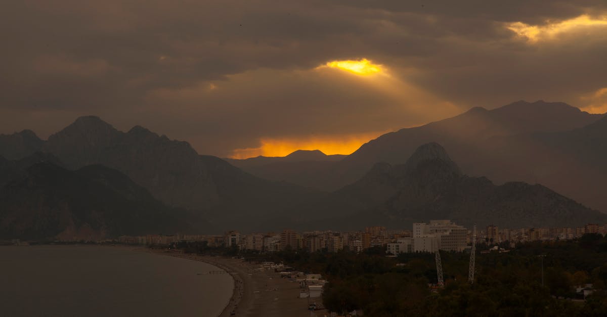 découvrez antalya, la perle de la côte turque, où plages dorées, richesses historiques et paysages à couper le souffle se rencontrent. profitez d'une expérience inoubliable entre mer méditerranée et montagnes taurus.