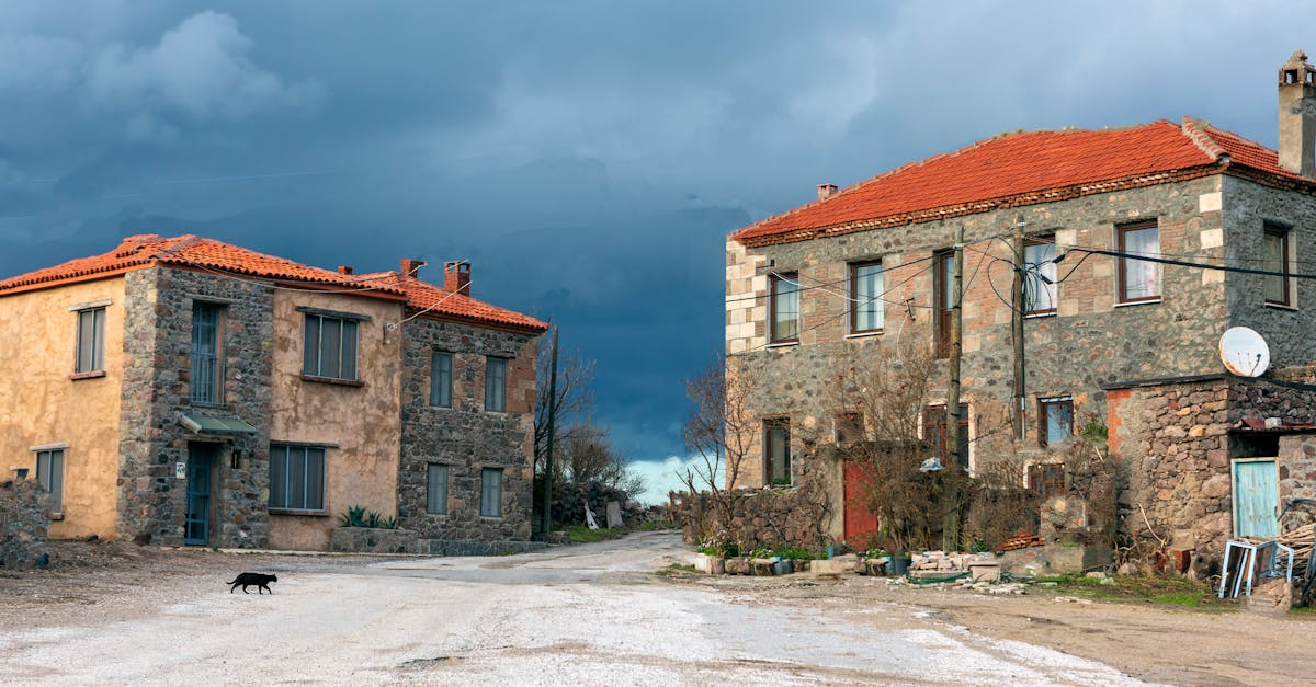 découvrez çanakkale, une ville historique de turquie, célèbre pour ses sites emblématiques, notamment le détroit des dardanelles et le mémorial de gallipoli. plongez dans la richesse culturelle, les paysages pittoresques et l'héritage militaire de cette destination fascinante.