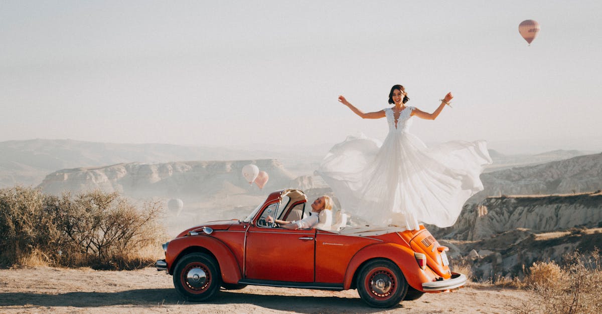 découvrez la cappadoce, une région magique de turquie célèbre pour ses paysages féériques, ses formations rocheuses uniques et ses villes souterraines fascinantes. partez à l'aventure en montgolfière au-dessus des cheminées de fées et explorez la richesse culturelle et historique de cette destination incontournable.