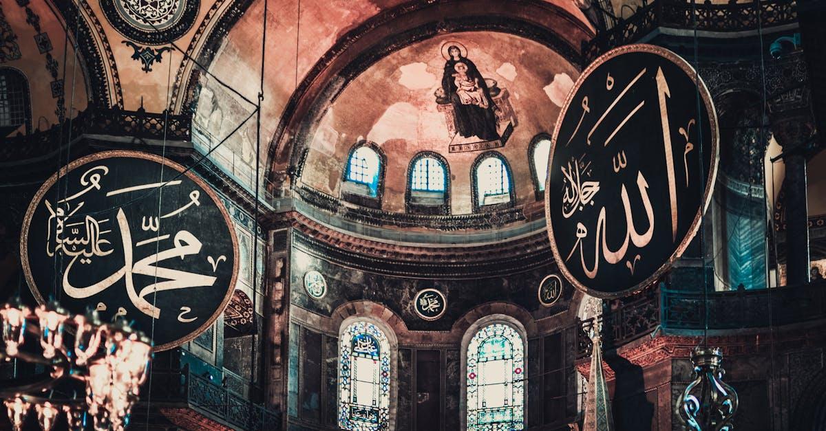 découvrez l'impact et l'évolution de l'islam en turquie, un pays où la tradition rencontre la modernité. explorez l'influence historique, culturelle et politique de la religion dans la société turque contemporaine.