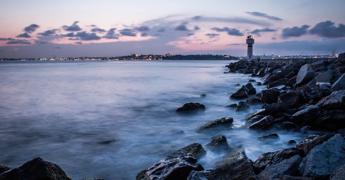 découvrez la beauté authentique de la mer de marmara, un joyau caché entre l'europe et l'asie. plages ensoleillées, villes historiques et paysages pittoresques vous attendent pour une expérience inoubliable.