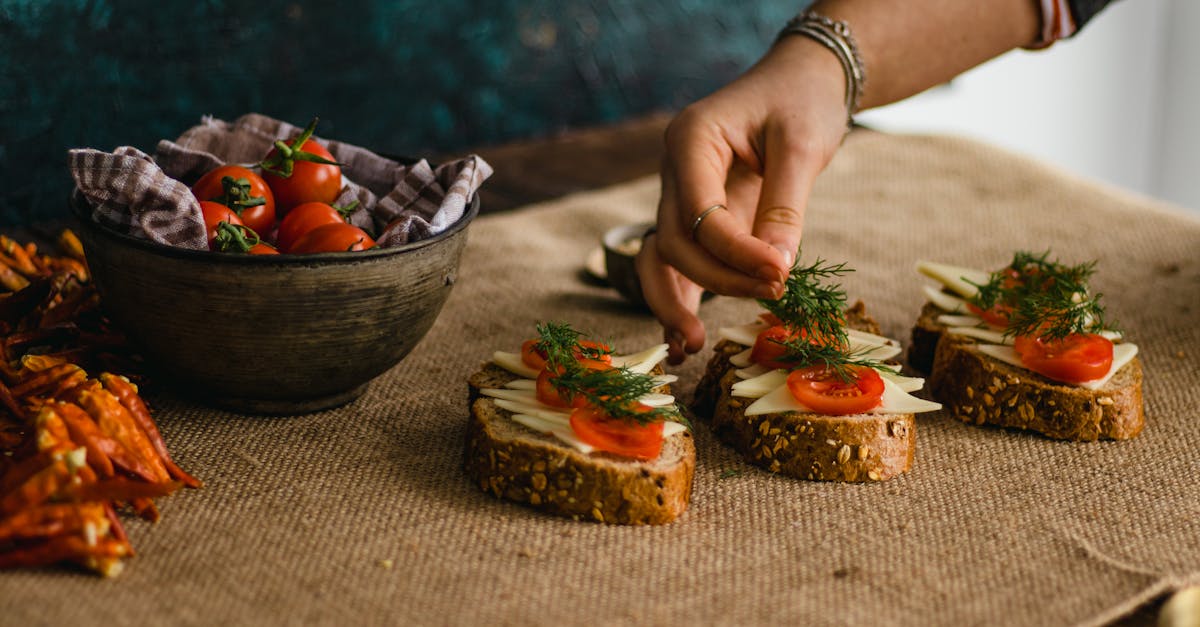 découvrez la richesse de la cuisine turque, un véritable festival de saveurs et de textures. des plats emblématiques comme le kebab, le baklava et le mezze vous attendent pour une aventure culinaire inoubliable. explorez les recettes traditionnelles et les ingrédients frais qui font de la gastronomie turque une expérience unique.