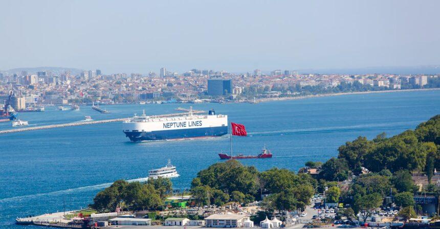 découvrez sarayburnu, un site emblématique d'istanbul où l'histoire rencontre la beauté naturelle. explorez ses paysages pittoresques, plongez dans le riche patrimoine culturel et profitez des vues imprenables sur le bosphore.