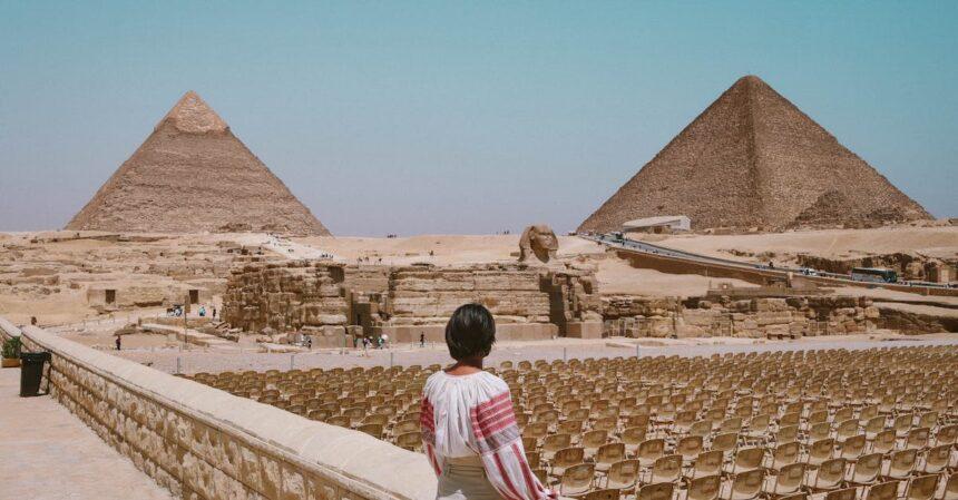 découvrez le monde fascinant de l'archéologie, où chaque fouille révèle des histoires oubliées et des secrets du passé. plongez dans l'étude des civilisations anciennes, des artefacts et des sites historiques qui façonnent notre compréhension de l'humanité.