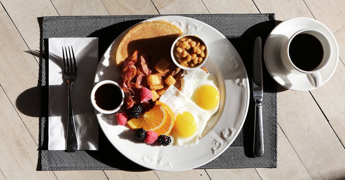 découvrez nos délicieuses recettes de petit-déjeuner pour bien commencer votre journée ! du sucré au salé, trouvez l'inspiration pour vos matins gourmands.