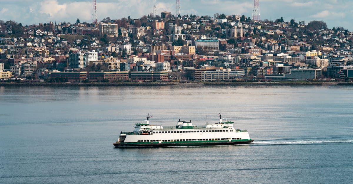 découvrez le monde des ferries : réservez votre voyage en ferry pour explorer des destinations côtières, profiter de paysages marins époustouflants et vivre une expérience de voyage unique. que ce soit pour des escapades en famille ou des aventures entre amis, naviguez avec confort et sérénité.