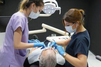 découvrez les tarifs des implants dentaires all-on-6 en turquie. obtenez un sourire éclatant à un prix abordable tout en bénéficiant de soins de qualité et d'un service professionnel dans des cliniques modernes.
