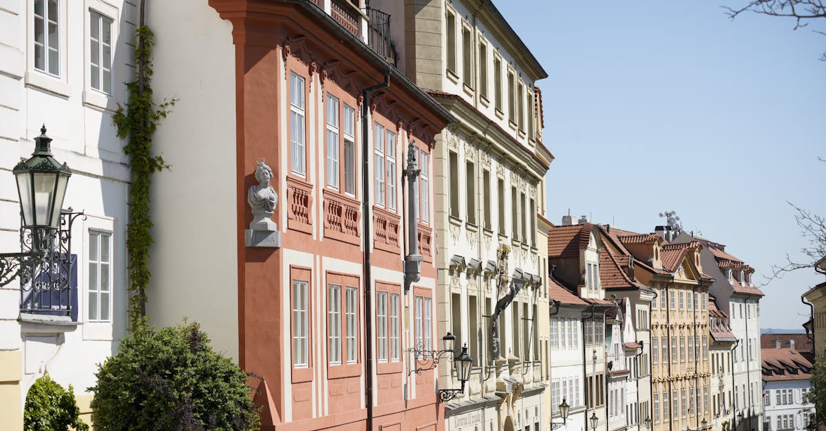 découvrez les maisons anatoliennes, véritables témoins de l'architecture traditionnelle de la région. plongez dans l'histoire et le charme unique de ces habitations qui allient confort moderne et héritage culturel.