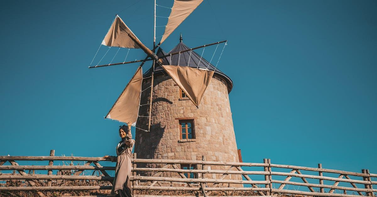 découvrez le charme unique d'ankara, la capitale de la turquie, alliant modernité et tradition. explorez ses monuments historiques, ses musées captivants et sa délicieuse cuisine locale. plongez dans l'atmosphère vibrante de cette ville fascinante, qui est un incontournable pour tout voyageur.