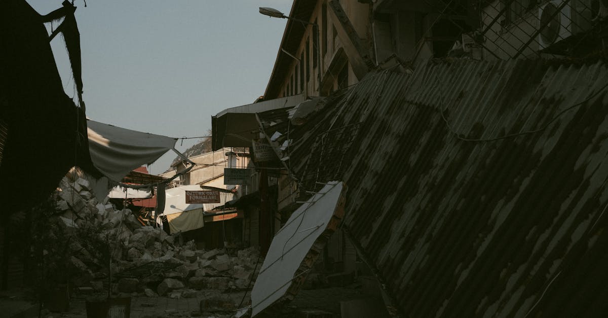 découvrez antakya, une ville riche en histoire et en culture, où les vestiges des civilisations anciennes se mêlent à une cuisine délicieuse et diversifiée. explorez ses sites archéologiques, ses mosquées historiques et ses paysages pittoresques.