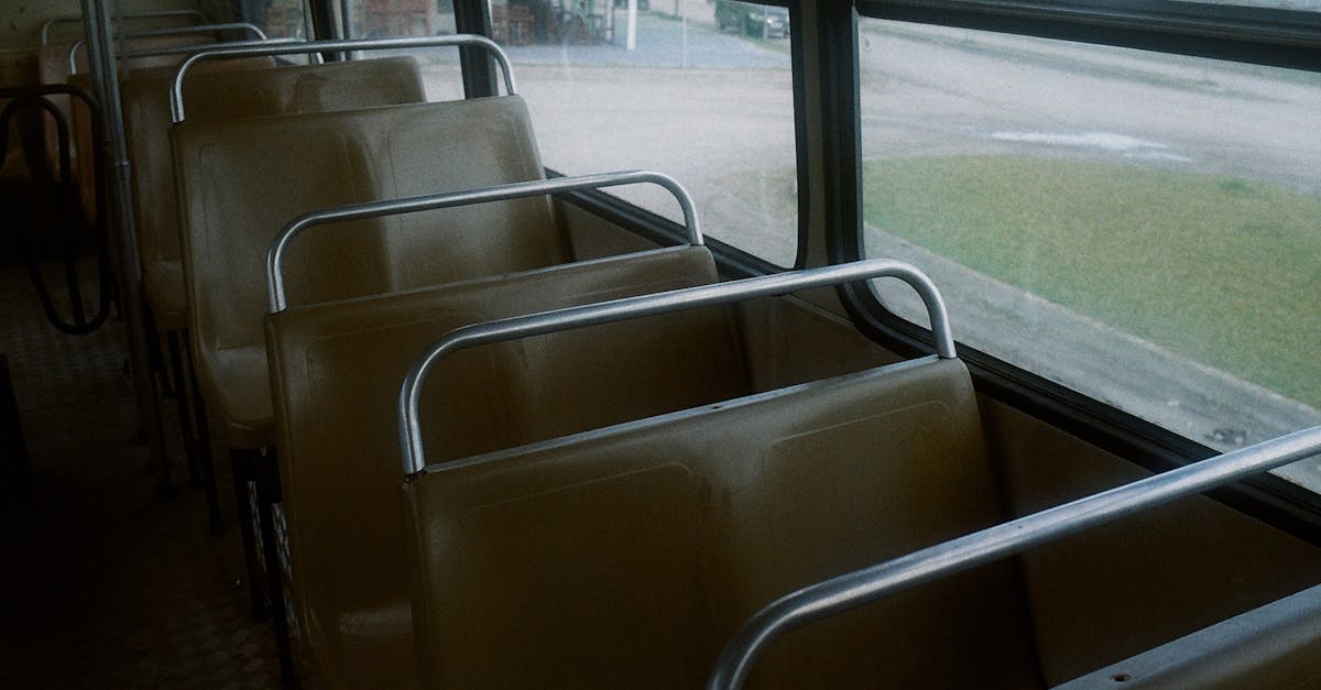 découvrez le monde du voyage en bus : des itinéraires flexibles, des prix abordables et la possibilité de profiter des paysages tout en vous rendant à votre destination. parfait pour les aventuriers, les touristes ou ceux qui cherchent une alternative écologique pour leurs déplacements.