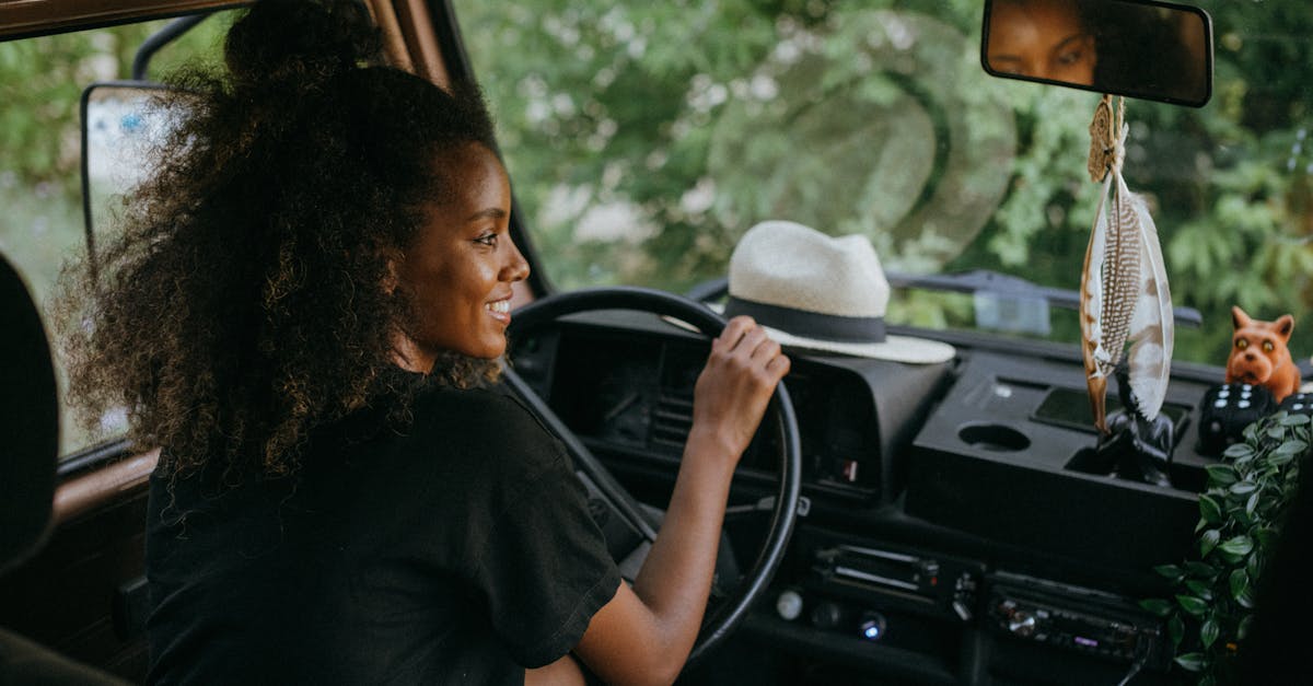 découvrez le voyage en bus, une option économique et pratique pour explorer de nouvelles destinations. profitez du confort, des paysages pittoresques et d'un accès facilité aux sites touristiques. réservez votre prochain trajet en bus et vivez une expérience inoubliable !