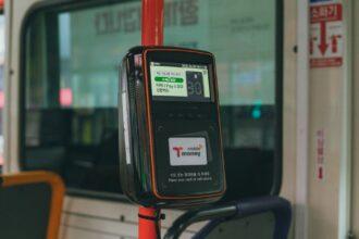 découvrez les avantages du voyage en bus : confort, économie et flexibilité. explorez des destinations variées tout en bénéficiant d'un moyen de transport écoresponsable. réservez votre voyage en bus dès aujourd'hui et vivez une expérience mémorable.