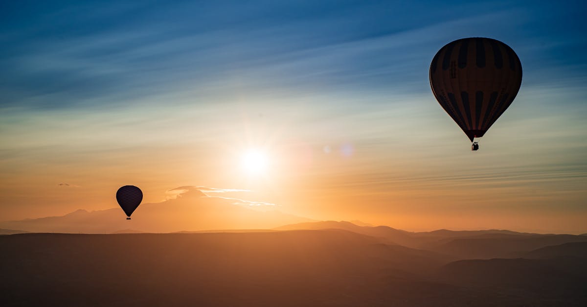 profitez d'un transfert aéroport en toute tranquillité en cappadoce. des services de transport personnalisés et confortables pour vous amener rapidement vers votre destination. réservez maintenant pour une expérience sans stress.