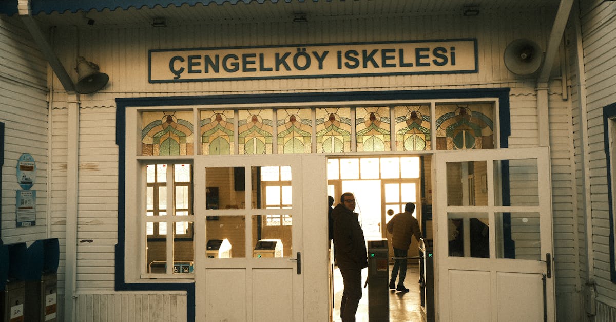 découvrez çengelkoy, un charmant quartier d'istanbul où la beauté des côtes rencontre l'authenticité turque. flânez le long des rives, savourez la gastronomie locale et explorez l'atmosphère pittoresque de ce lieu unique.