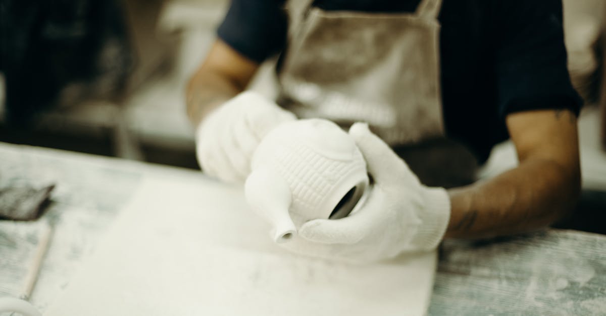 découvrez l'univers fascinant de la céramique : techniques, tendances et créations artisanales. apprenez à façonner l'argile et à donner vie à vos idées avec des conseils pratiques et des inspirations artistiques.