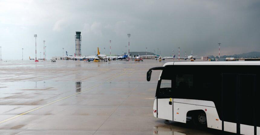 découvrez le service de bus de l'aéroport de dalaman, offrant des transferts confortables et pratiques vers les principales destinations de la région. profitez d'un transport fiable et économique pour commencer votre voyage en toute sérénité.