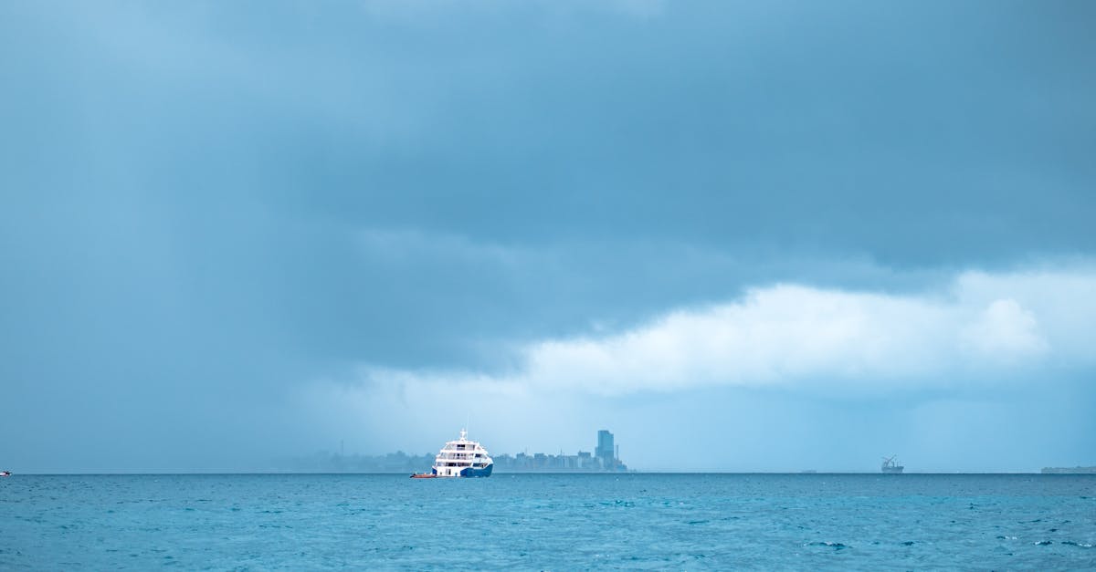 découvrez l'expérience unique de four seasons, un havre de luxe où chaque détail est pensé pour votre confort. profitez d'un service impeccable, de restaurants raffinés et d'une ambiance chaleureuse au cœur des plus belles destinations du monde.