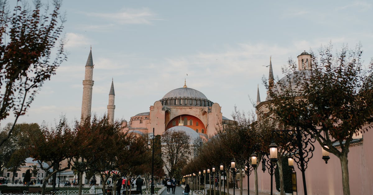 découvrez istanbul comme jamais auparavant avec le istanbul museum pass. profitez d'un accès privilégié à plus de 12 musées emblématiques, évitez les files d'attente et plongez dans l'histoire et la culture riches de cette ville fascinante. réservez dès maintenant pour une expérience inoubliable !