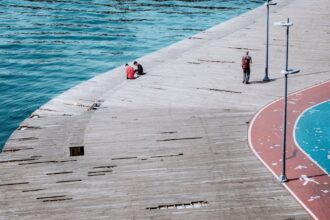 découvrez nos conseils de voyage indispensables pour explorer istanbul, une ville fascinante au carrefour de l'orient et de l'occident. des attractions incontournables aux meilleures adresses gourmandes, préparez votre aventure turque avec nos astuces pratiques.
