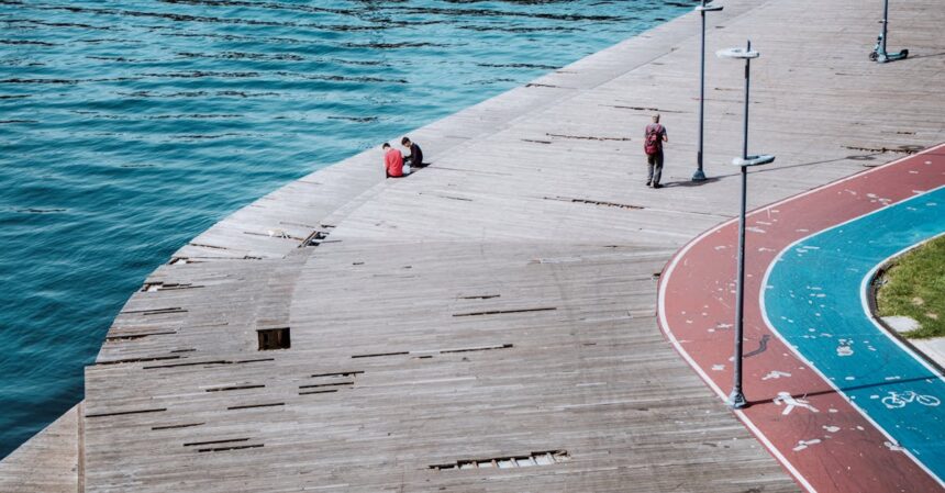 découvrez nos conseils de voyage indispensables pour explorer istanbul, une ville fascinante au carrefour de l'orient et de l'occident. des attractions incontournables aux meilleures adresses gourmandes, préparez votre aventure turque avec nos astuces pratiques.