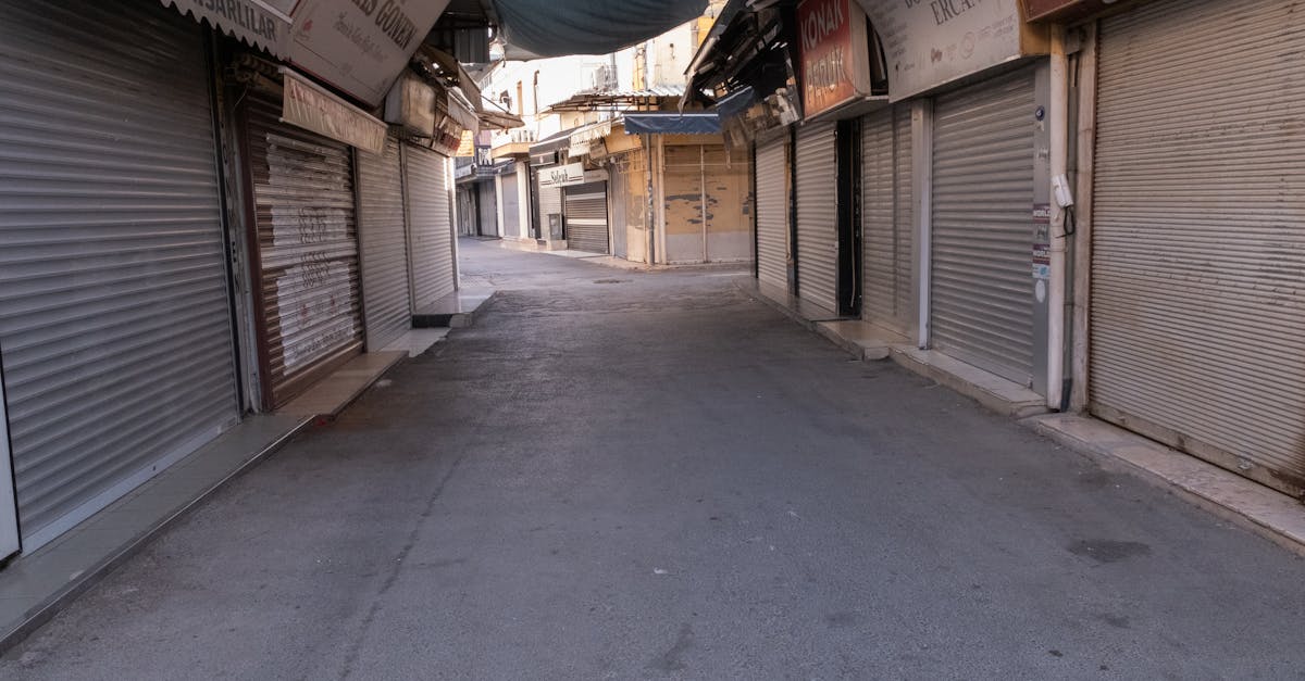 découvrez le bazar d'izmir, un marché vibrant et coloré où vous pourrez dénicher des trésors artisanaux, déguster des spécialités locales et plonger dans la culture turque. un incontournable pour les amateurs de shopping et de découvertes authentiques !