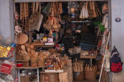 découvrez l'effervescence du bazar d'izmir, un véritable trésor culturel où l'artisanat local, les épices exotiques et les saveurs traditionnelles s'entrelacent. plongez dans une expérience unique au cœur de la ville, entre boutiques colorées et saveurs authentiques.