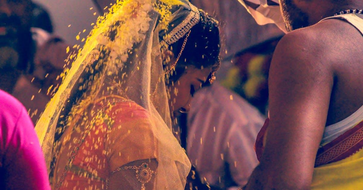 découvrez les essentiels du mariage : conseils pour la planification, idées de décorations, tendances nuptiales et bien plus pour faire de votre journée spéciale un moment inoubliable.