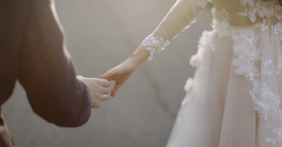 découvrez tout ce qu'il faut savoir sur le mariage : conseils pour l'organisation, tendances actuelles, idées de décoration, choix des tenues et conseils pour rendre votre jour j inoubliable.