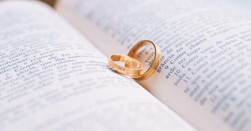 découvrez tout ce qu'il faut savoir sur le mariage : idées de cérémonies, conseils pour l'organisation, tendances en mode nuptiale et astuces pour une journée inoubliable. transformez votre rêve en réalité et créez des souvenirs magiques!