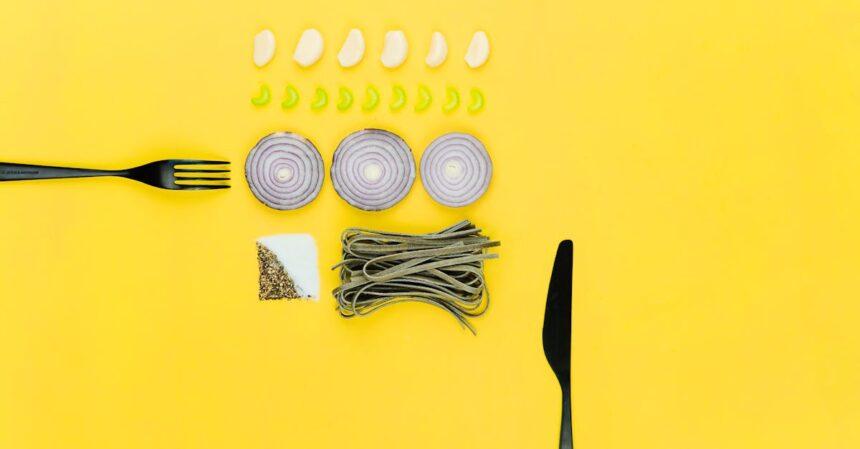 découvrez tout ce qu'il faut savoir sur l'allergie à l'oignon, ses symptômes, ses causes et des conseils pratiques pour éviter les réactions allergiques. informez-vous sur les alternatives alimentaires et gérez votre allergie efficacement.