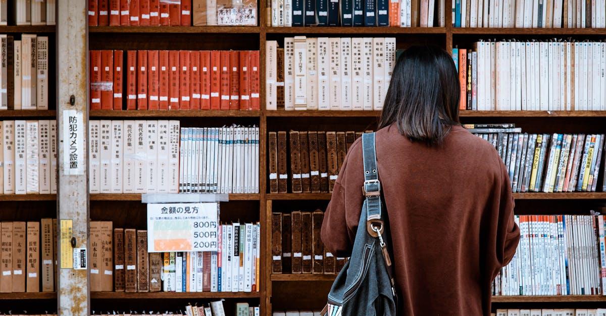 découvrez l'univers fascinant des bibliothèques présidentielles, où l'histoire rencontre la culture. explorez les archives, les expositions et les événements dédiés aux présidents qui ont façonné notre nation.