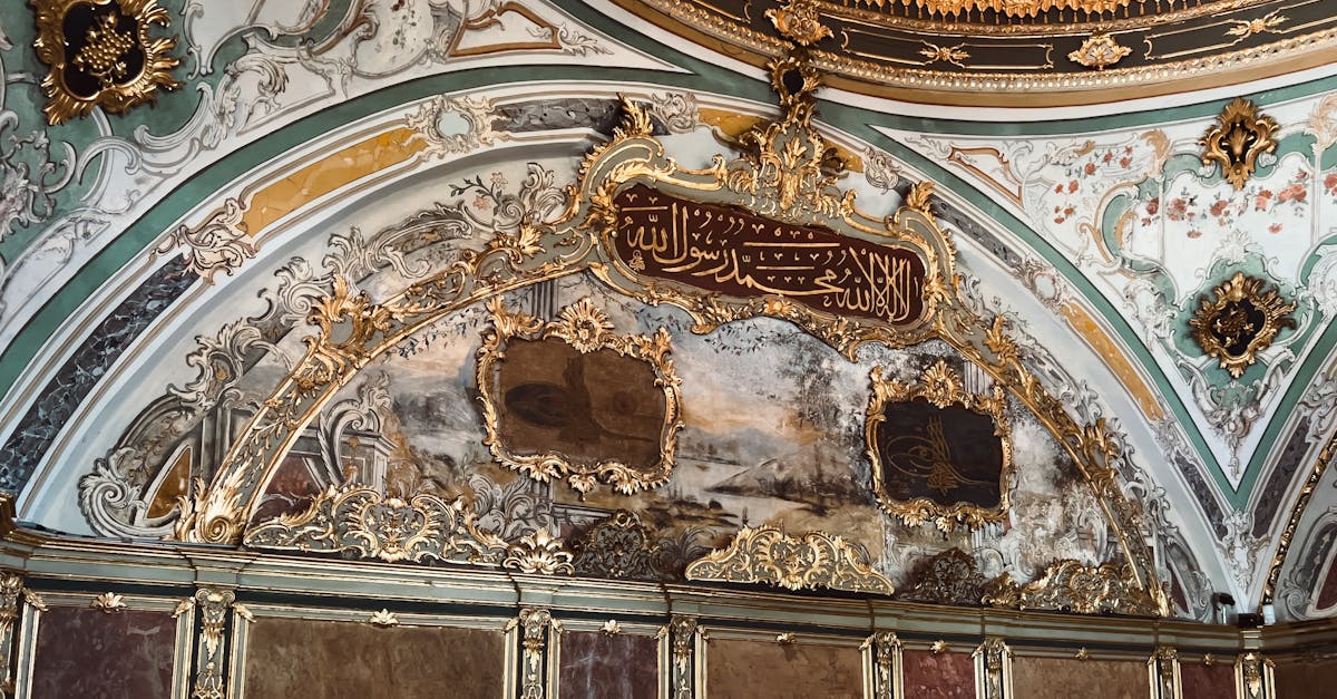 découvrez saray muhallebicisi, un véritable temple de la gastronomie turque. savourez nos délicieuses spécialités, notamment nos célèbres desserts lactés et notre authentique muhallebiyi, dans une ambiance chaleureuse et accueillante.