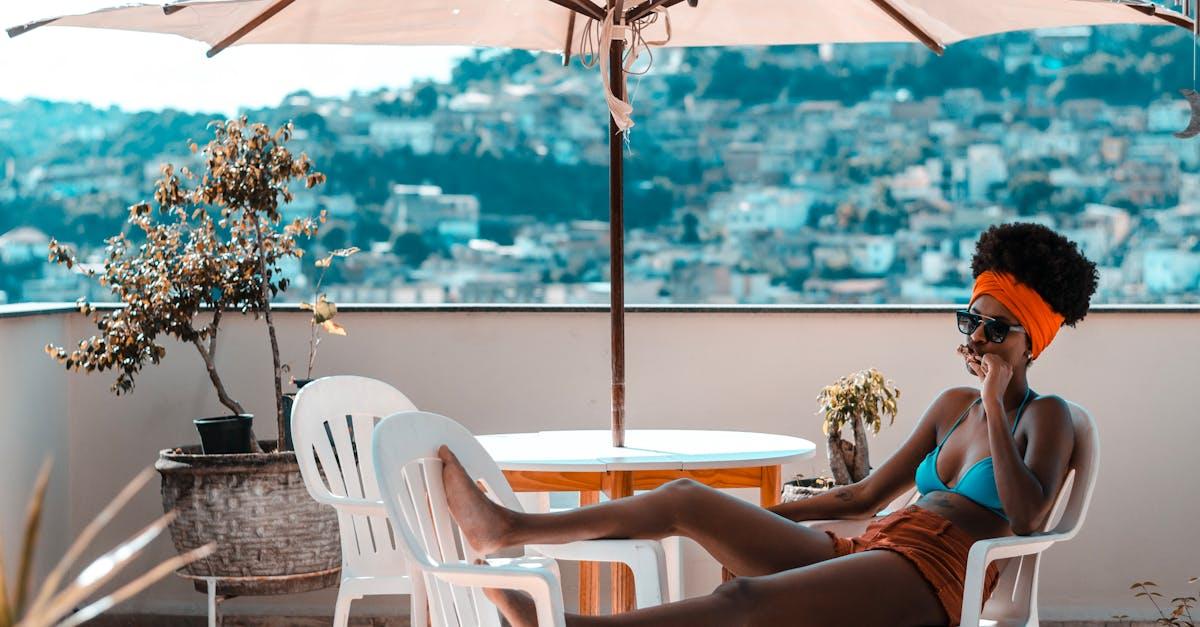 découvrez le charme de notre terrasse parfaite pour vos moments de détente. profitez d’un cadre agréable, d'une vue imprenable et d'une ambiance conviviale. que ce soit pour un café matinal, un apéritif entre amis ou un dîner en plein air, notre terrasse est l'endroit idéal pour savourer chaque instant.