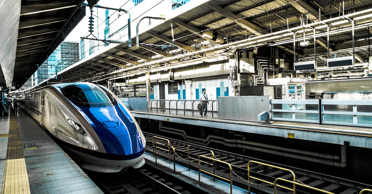 découvrez l'univers fascinant des trains : voyages, modèles, technologies et l'histoire de ce moyen de transport incontournable. embarquez pour une aventure inoubliable à travers les rails!