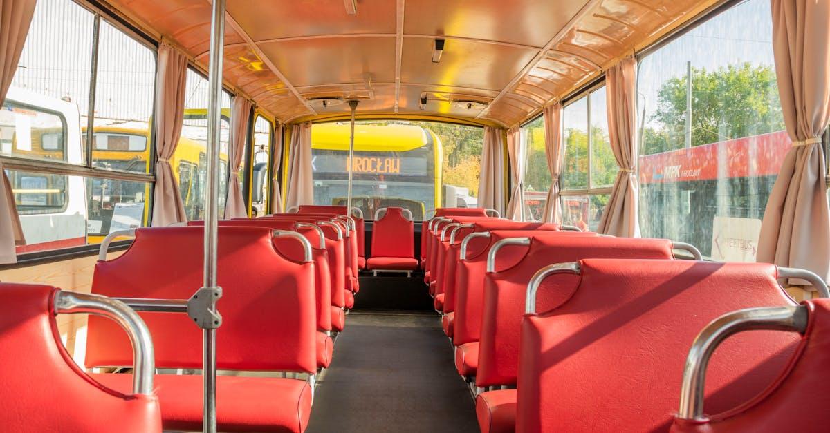 découvrez tout ce que vous devez savoir sur les trams : leur histoire, leur fonctionnement, leurs avantages en tant que moyen de transport urbain, et comment ils contribuent à l'écologie des villes modernes.