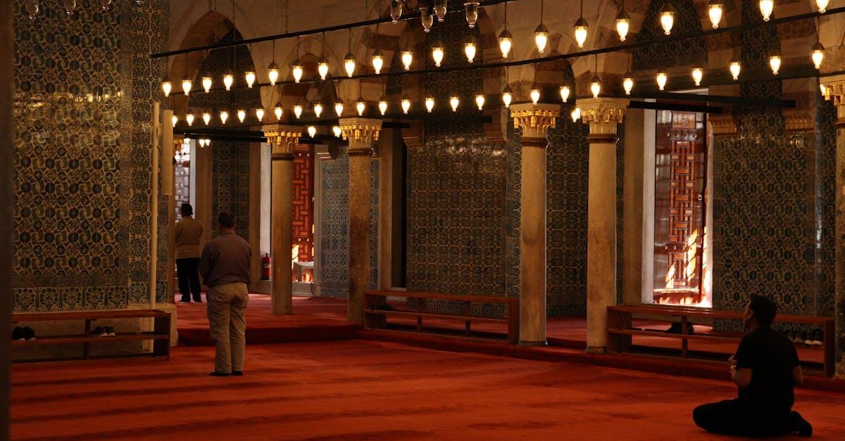 découvrez nos itinéraires inoubliables en turquie, vous guidant à travers les paysages époustouflants, les richesses culturelles et les délices culinaires de ce pays fascinant. planifiez votre aventure parfaite en explorant des villes emblématiques, des sites historiques et des merveilles naturelles.