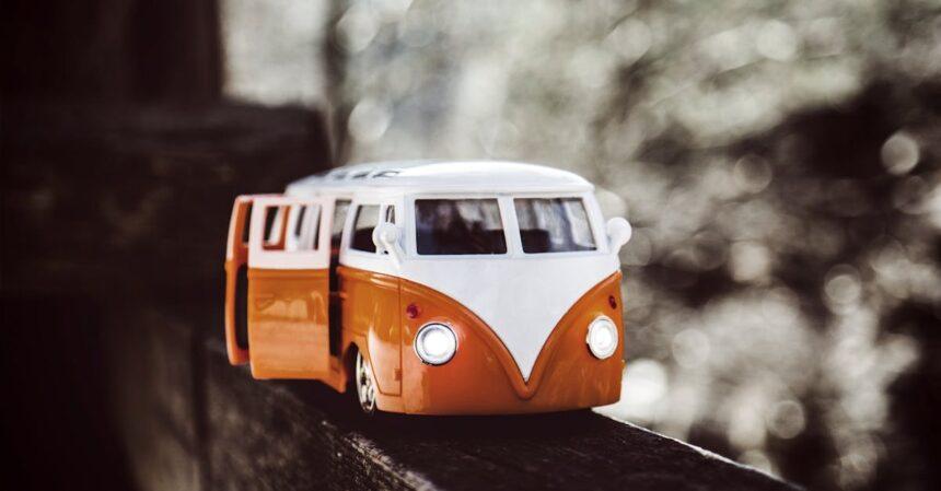découvrez notre sélection de vans polyvalents, idéaux pour tous vos déplacements. confortables et spacieux, ces véhicules sont parfaits pour les familles, les escapades en pleine nature ou les aventures sur la route. explorez nos modèles et trouvez le van qui répond à vos besoins !