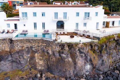 découvrez le confort et le luxe de la villa konak hotel, un havre de paix idéalement situé pour vos vacances. profitez de notre accueil chaleureux, de nos chambres élégamment décorées et de nos installations modernes dans un cadre enchanteur.