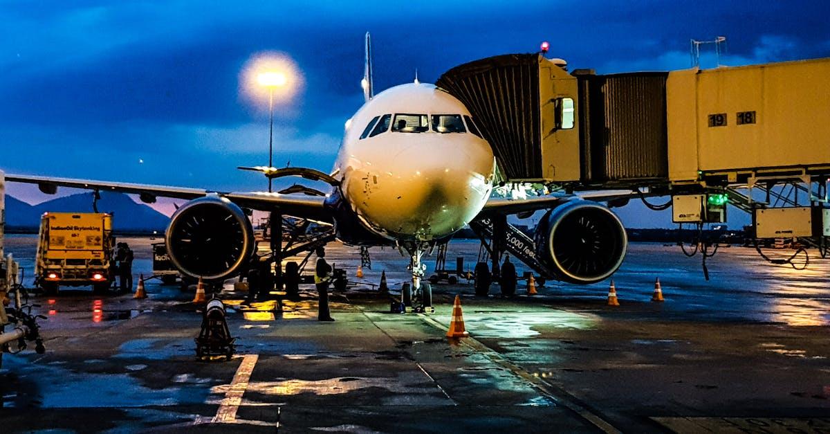 découvrez notre guide complet sur les aéroports : des informations pratiques sur les services, les équipements, les transports et les conseils pour un voyage serein. tout ce qu'il faut savoir avant de décoller !