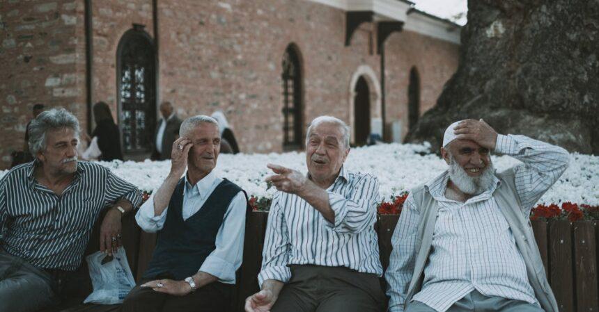 découvrez bursa, une ville historique de turquie, célèbre pour ses thermes, sa cuisine délicieuse et ses magnifiques mosquées. explorez son riche héritage culturel et ses paysages pittoresques, tout en savourant l'authenticité de cette destination incontournable.