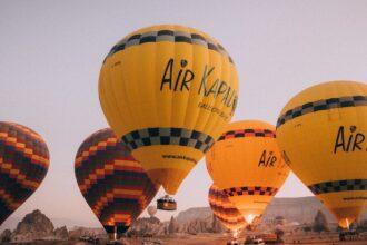 découvrez les merveilles de la cappadoce avec nos visites guidées inoubliables. explorez des paysages enchanteurs, des cheminées de fées et des sites historiques tout en vivant une expérience locale authentique. réservez votre aventure dès maintenant!