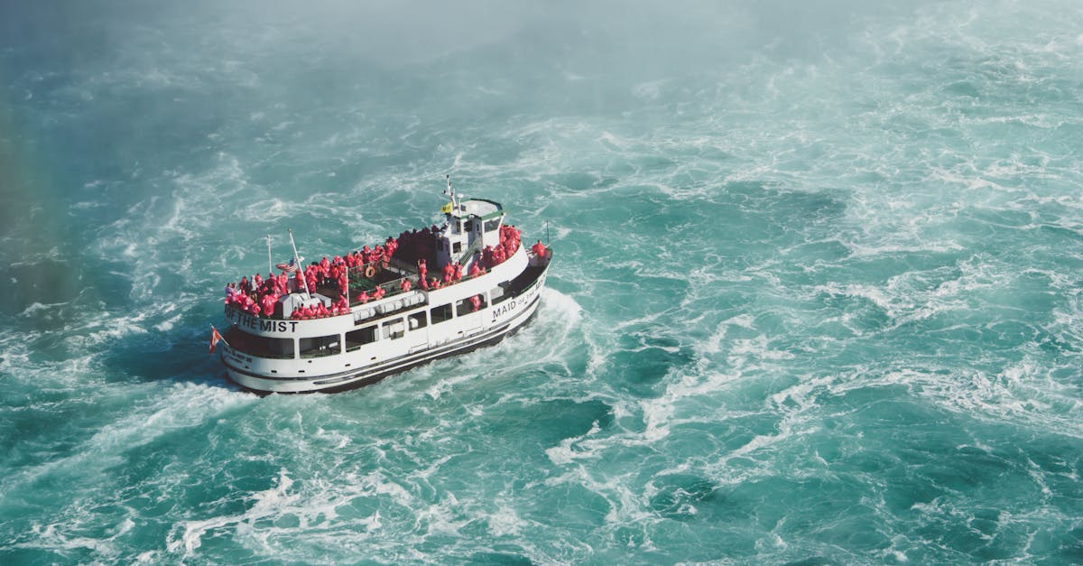 découvrez nos services de ferry pour des traversées maritimes inoubliables. profitez d'un voyage agréable avec des options de transport fiables et confortables entre les îles et le continent. réservez votre billet en ligne dès aujourd'hui !