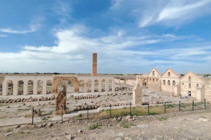 découvrez harran, une ville historique de turquie, célèbre pour ses maisons traditionnelles en torchis et son riche héritage culturel. plongez dans l'histoire ancienne et explorez les merveilles architecturales de cette destination unique.