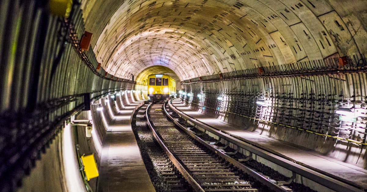 découvrez notre gare de train à grande vitesse, un point de départ moderne et confortable pour vos voyages. profitez de services de qualité, d'un accès rapide aux grandes villes et d'une expérience de voyage sans égal. embarquez dès maintenant pour une aventure inoubliable!