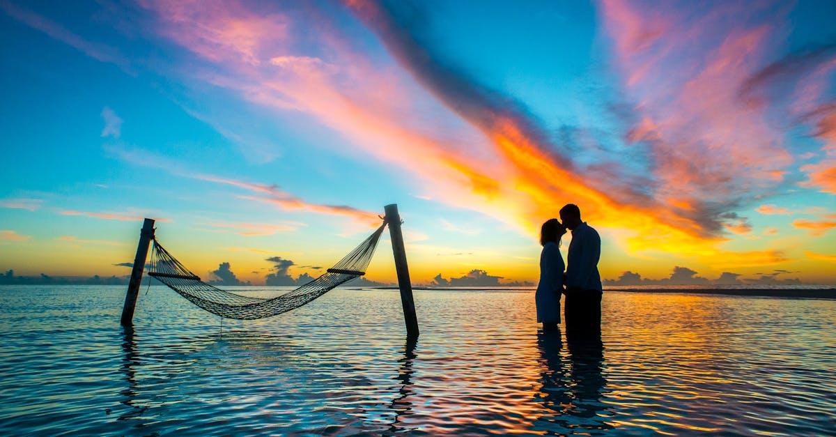 découvrez des destinations de rêve pour votre lune de miel, où romantisme et aventure se rencontrent. offrez-vous une escapade inoubliable en couple, allant des plages paradisiaques aux retraites montagnardes.