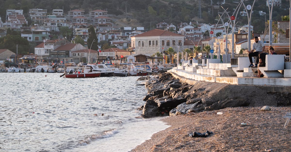 découvrez izmir kordon, une promenade emblématique en bord de mer, où se mêlent paysages magnifiques, restaurants animés et activités culturelles. profitez d'une expérience inoubliable au cœur d'izmir, entre l'architecture moderne et l'hospitalité turque.