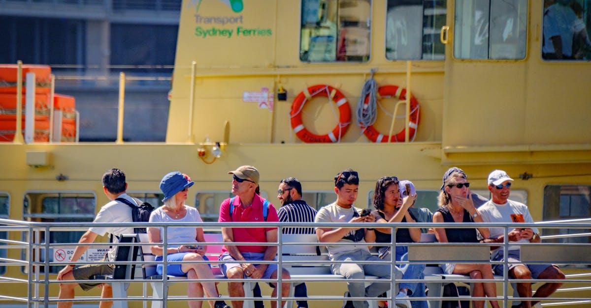 découvrez l'exceptionnelle expérience de traversée en ferry à kabatas, un point de départ idéal pour explorer les merveilles d'istanbul. profitez de vues imprenables sur la mer de marmara tout en voyageant aisément entre les rives asiatiques et européennes de la ville.